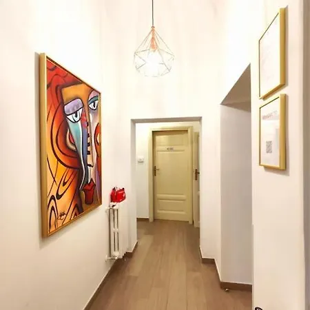 The Gold Apartment-3